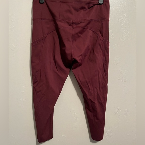 Lululemon Women Dark Sport Red Fast Free Crop II Nulux 19" Reflective Pant - Picture 10 of 12